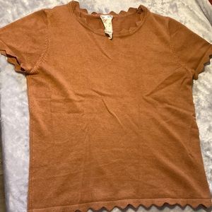 Blu-pepper brown top